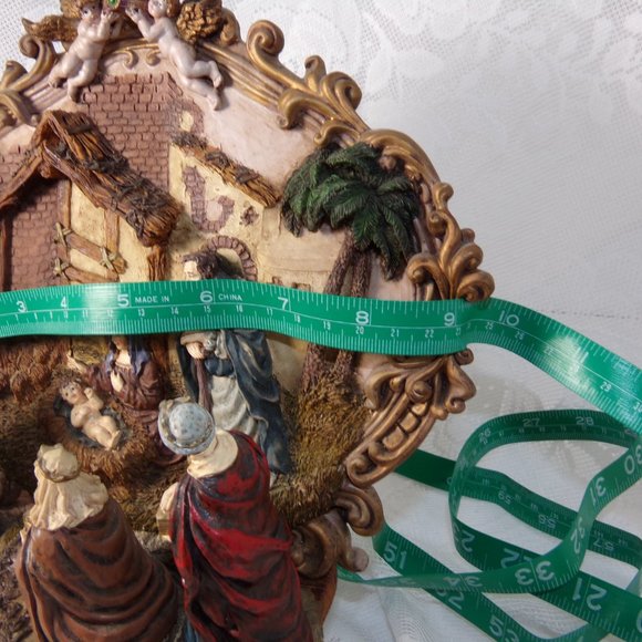 Christmas Ceramic Nativity Mary Joseph Jesus and the three king's TWO Piece. - Picture 13 of 16